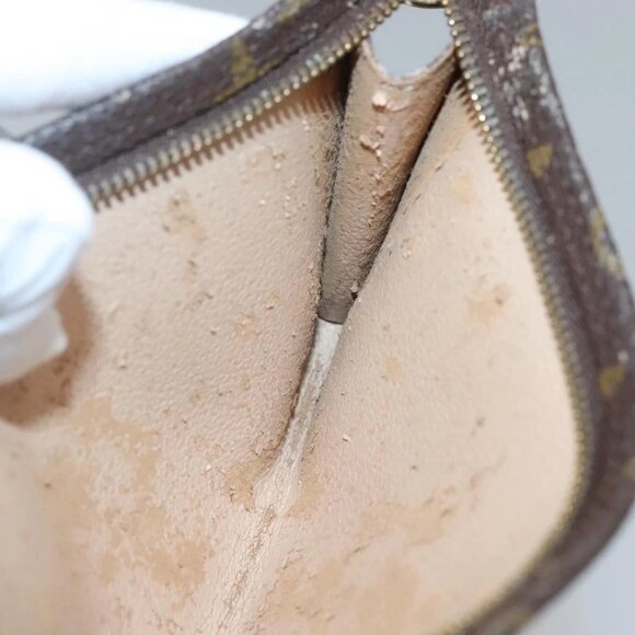 LOUIS VUITTON Monogram Bucket GM Accessory Pouch - Picture 11 of 16